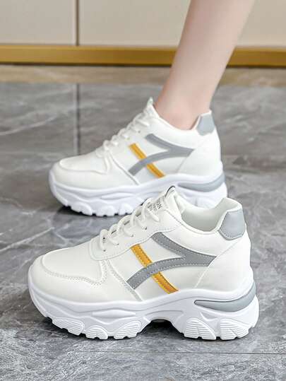 女士休闲运动鞋，高端时尚舒适防滑鞋底，系带搭扣设计，是运动的最佳选择，也适合居家穿着。
