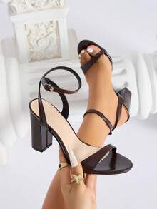 Giày sandal cao gót nữ, thanh lịch và quyến rũ, thiết kế quai ngang mắt cá chân, bề mặt bóng loáng, gót vuông chắc chắn, mũi tròn, đa năng cho các dịp thường ngày, dự tiệc, du lịch, thích hợp cho mùa xuân/hè. - Cà phê nâu - Xem 1