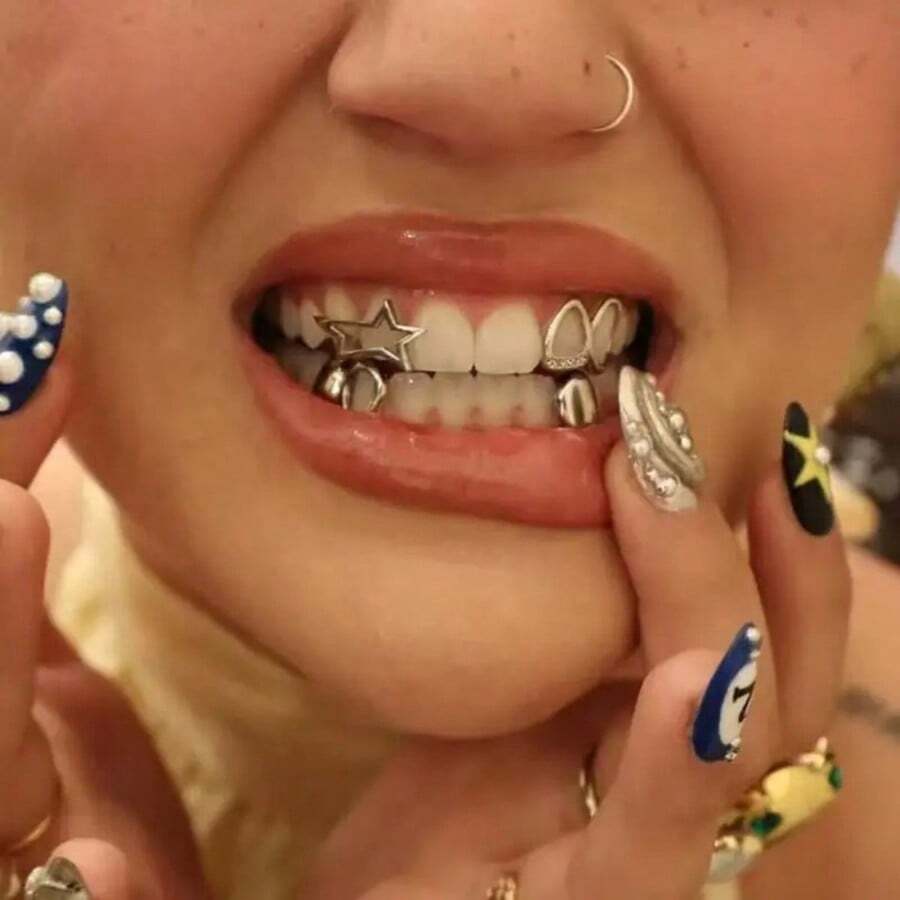 4pcs/Set Hollow Teeth Grillz, Personalized Hip Hop Jewelry Accessories For Daily Wear, Unisex