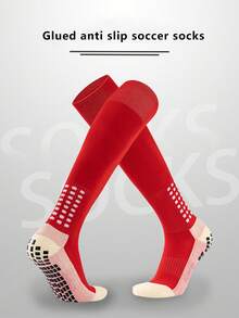 1双青少年及膝足球袜，适合10-18岁女孩，防滑点状长款运动袜，男孩加厚毛圈缓冲足球运动袜，采用涤纶针织面料制成。