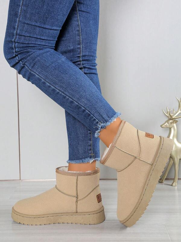 1 Pair Classic Thick Soft Bottom Snow Boots, Versatile Women's Boots, Thick Sole Anti-Slip Short Boots