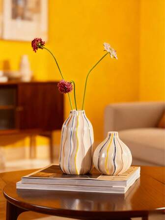 1个彩色条纹陶瓷花瓶，手工制作的装饰花瓶，适用于客厅、走廊、卧室、办公室，现代波西米亚风格家居装饰，是送给老师、父母、朋友、同学的完美礼物。