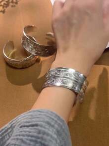 Bohemian Retro Silver Wide Bracelet Women Carved Flower Opening Fashionable Bracelet Boho Vintage Jewelry - Antique Silver - 查看 5