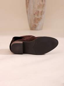 2025 Nuevas botas cortas de tacón grueso y punta afilada para mujer, de estilo occidental vaquero, con diseño plegable, de mediados de pantorrilla y medianos tacones, suela y tacón gruesos con decoración de hebilla, para otoño/invierno, tallas grandes