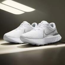 Nike Zapatillas de running con amortiguación REACT INFINITY RUN FK 3 para mujer - Blanco - Ver 4