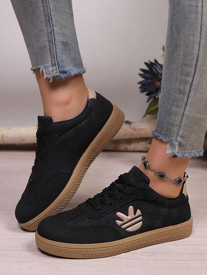 女士休闲运动鞋，渐变色，休闲运动户外布艺系带蝴蝶结鞋，适合户外、居家、学校等各种场合，四季皆宜。