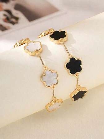 2 pièces Set de bracelets classiques et élégants avec design de trèfle noir et blanc