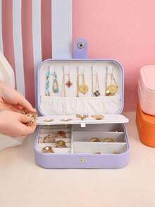 1 Hộp đựng trang sức du lịch bằng da PU mềm - Thiết kế hai lớp nhỏ gọn với lớp lót và vách ngăn chống trầy xước, hộp đựng di động dành cho phụ nữ và bé gái, lý tưởng cho các chuyến du lịch nghỉ dưỡng, cũng là một món quà tuyệt vời. Có thể đựng bông tai, nhẫn, dây chuyền - Nhẹ, dễ mang theo, giữ cho trang sức gọn gàng và không bị rối, thích hợp để sử dụng hàng ngày hoặc cất giữ ngoài trời, quà Giáng sinh/sinh nhật cho người yêu, túi đựng đồ, túi trang điểm, vật dụng cần thiết khi đi du lịch. - Nhiều màu - Xem 16