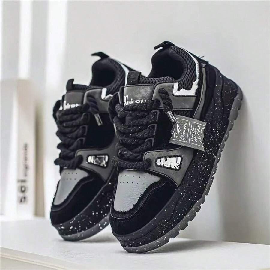 Fashionable Couple Retro Skateboard Sneakers, Thick Rubber Sole, All-Season Wear, Low-Top Lace-Up