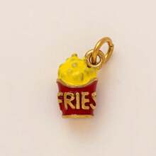 1pc Sweet And Cute New Fashionable Imitation Food Series Chili Mushroom Doughnut Hornbread Cheese Fries Toast Cake Blueberry Stainless Steel Pendant, Electroplated 18K Gold, Suitable For DIY Jewelry, Necklace, Bracelet Accessories, Earrings, Keychains, Bag Accessories, Women's Jewelry Accessories, Wallet Accessories, Small Pendant, Stainless Steel DIY Accessories