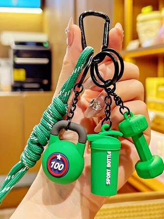 Hantel- och skivstångsnyckelringsset, perfekt för att hänga nycklar på ryggsäckar. Kreativa träningstillbehör inkluderar hantel, skivstångsplattor, boxningshandskar och andra dekorativa hängen. Kan göras själv med nyckelringar och väskberlocker. En perfekt present till högtider, fester och födelsedagar.