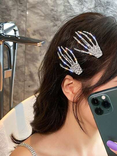 2pcs Rhinestone Skull Design Hair Clips For Young Women, Metal + Crystal Material, Stylish Skull Shaped Hair Accessories, Suitable For Daily Wear, Parties, Outfits, Everyday Hair Decor