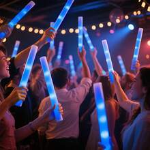 LED Foam Glow Sticks Party Packs - Multi-Color Flashing (Green/Blue/Red/Purple), Easy-Grip Design | Glowing Supplies For Christmas, New Year, Weddings, Carnivals & Concerts - Màu xanh lam - Xem 11