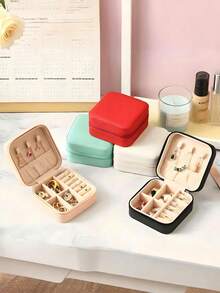 1 Hộp đựng trang sức du lịch bằng da PU mềm - Thiết kế hai lớp nhỏ gọn với lớp lót và vách ngăn chống trầy xước, hộp đựng di động dành cho phụ nữ và bé gái, lý tưởng cho các chuyến du lịch nghỉ dưỡng, cũng là một món quà tuyệt vời. Có thể đựng bông tai, nhẫn, dây chuyền - Nhẹ, dễ mang theo, giữ cho trang sức gọn gàng và không bị rối, thích hợp để sử dụng hàng ngày hoặc cất giữ ngoài trời, quà Giáng sinh/sinh nhật cho người yêu, túi đựng đồ, túi trang điểm, vật dụng cần thiết khi đi du lịch. - Nhiều màu - Xem 11