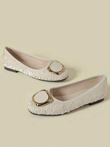 Women's Slip-On Flats, New Wrinkled Soft Leather Breathable Simple Velvet Lining, Suitable For Spring, Autumn, All Seasons, Black Retro Casual Fashion Metal Buckle Soft Bottom Low Heel Comfortable Lady Gentle Style Square Toe Driving Dress Loafers, Plus Size 41-43