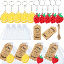Erdbeere Schlüsselanhänger, Erdbeere und Zitrone Schlüsselanhänger als Partyfavors, Frucht Erdbeere Schlüsselanhänger für Gäste, weiße Geschenktüten mit Dankeschön-Anhängern, Frucht Favors für Erdbeeren Party Zubehör