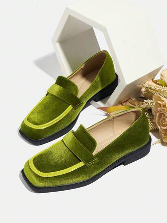 Women's Retro 2025 Autumn/Winter New Chunky Heel Suede Green Square Toe Thick High Heel Loafers, Suitable For Office Wear, Plus Size, Slip-On
