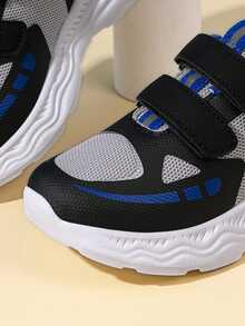 1 Pair Fashionable & Practical Children's Sports Shoes, Colorblock Style, Eye-Catching Hook And Loop