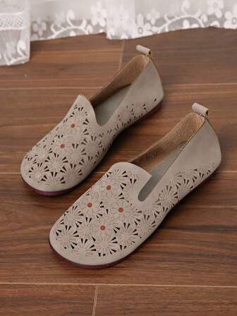 Zapatos planos casuales para mujer Primavera/Verano 2025, de punta redonda, de bajo empeine, con diseño hueco y transpirable, de moda