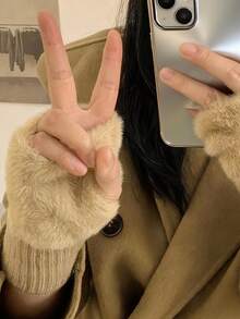 1/2/3 双装女士时尚保暖毛绒手套 - 彩色 - 查看 9