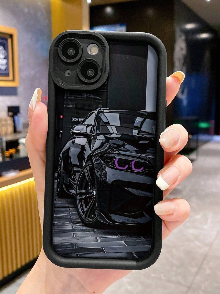 Una elegante funda para con un elegante diseño de coche, compatible con los modelos 16E, 15, 14, 13, 12, 11/XR/XS MAX/MINI Pro/PLUS/PRO MAX, y también con los modelos S25/S24 ULTRA/S23 FE/S22 PLUS/ Modelos S21/S20/NOTE20/A55/A54/A35/A34/A32/A25/A24/A21S/A16/A15. Fabricada con material TPU, esta funda protectora ofrece absorción de impactos, resistencia a caídas y protección contra manchas, lo que la convierte en una opción esencial para uso personal o para regalar. Perfecta para San Valentín, Halloween, Navidad y otras ocasiones festivas. - Negro - Ver 1