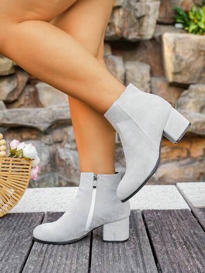 بوت كاحل سوداء للنساء ذوات الحجم الكبير، كاجوال خارجية بكعب سميك ومقدمة مستديرة، بوت قصيرة ذات كعب عالي، بوت شتوية للموظفين، بوتات عصرية