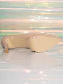 1 双纯色通勤 PU 皮革厚底尖头细高跟女式办公室浅口鞋，适合所有季节 - 杏色 - 查看 6