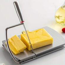 Piece Stainless Steel Cheese Slicer And Butter Cutter With Measurement - A Manual Kitchen Gadget For Even Slicing. It Is A Durable Baking Tool Suitable For Cheese, Butter, Jam, Etc., And Ideal For Food Preparation. It Features A Sleek Metal Surface And An Easy-To-Clean Surface. - 銀色 - 查看 5