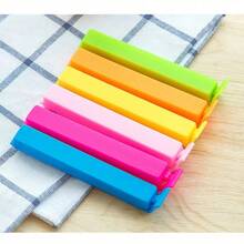 10 Randomly Colored Plastic Clips, Compact And Lightweight, Suitable For Sealing Plastic Bags And Snack Bag Openings To Prevent Food From Getting Damp And Spoiling - 彩色 - 查看 9