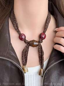 1pc Unique Leopard Print Beaded Fabric Patchwork Adjustable Silk Scarf Necklace, Personalized Sophisticated Vintage Luxury Long Sweater Chain Accessory, Autumn/Winter