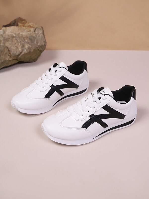 Women's Casual Sports Shoes, Outdoor Gump Shoes, Classic Black White Gold Color, Soft Bottom, Lightweight, Suitable For Campus And Outdoor, Plus Size