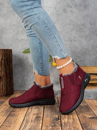 Kvinnors nya mångsidiga lätta sportskor, moderiktiga bekväma varma plyschfodrade slip-on vinterskor för vintern