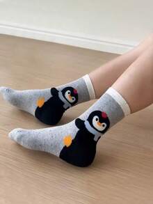 4 Pairs Women's Cute Cartoon Penguin Patterned Breathable Mid-Calf Socks, Fashion & Comfy