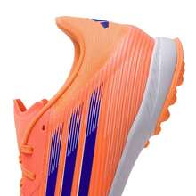 Adidas 男女款 F50 LEAGUE TF 足球鞋，常规款，纤维皮鞋面，EVA 中底，橡胶外底，橙色，JH7723 - 橙/亮藍/白 - 查看 8