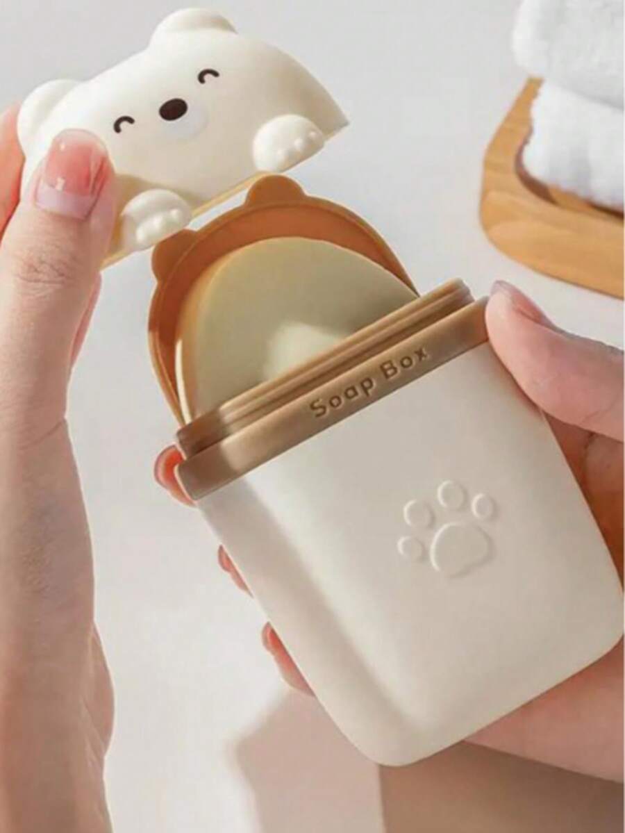 熊形便携式香皂盒，带盖多功能旅行香皂盒，防漏，轻便，耐用的PP材质，居家户外卫生收纳容器，可爱卡通熊香皂盒，防漏便携式旅行香皂盒，带排水设计防水浴室收纳容器，小型PP塑料收纳盒，适用于居家露营和旅行必需品，浴室收纳盒，香皂排水功能。