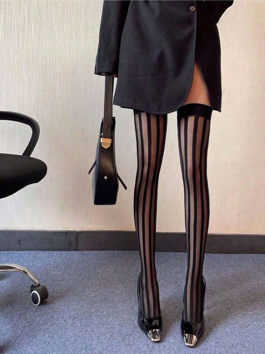 "1 Pair Of Sexy Lace Floral Band Over-The-Knee Fishnet Stockings With Thick Stripes - High Thigh Fashion Accessory", Y2k - 黑色 - 查看 1