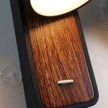 Alpinaluz Moderne Nachttisch-Wandleuchte aus schwarzem Metall und Holz mit verstellbarem 6-W-LED-Strahler und Schalter – ideal für Schlafzimmer