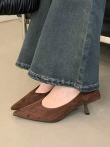 2026 New Pointed Toe Slim Heel High Heels Elegant Slim Suede Low Vamp Commuter Women Shoes, Mid Heel Office/Work Shoes - Yellow - View 4