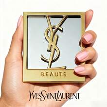 Yves Saint Laurent مرآة مربعة ذهبية، إحساس فاخر، شعار كبير، سهلة الحمل، لإجراء لمسات تجميلية، لاستخدام يومي