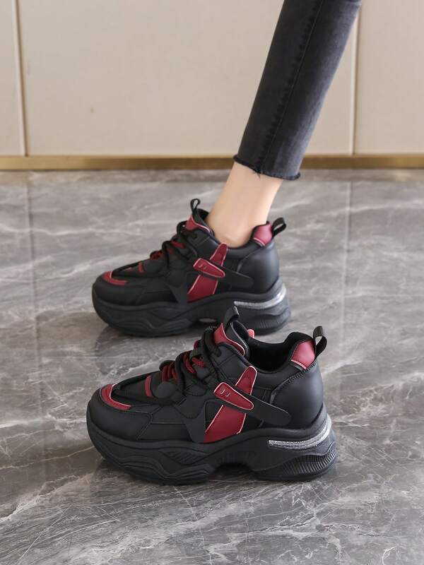 Schwarze Plateau-Sneaker mit dicker Sohle für Damen, Herbst/Winter