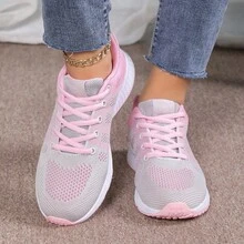 大码女士休闲运动鞋，时尚透气网眼软底跑步鞋，春秋季特价批发