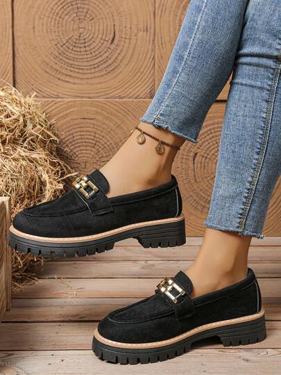 2025 Spring/Autumn New Round Toe Thick Sole Chunky Heel Casual Metal Chain Slip-On Loafers, Suede College Style Flat Shoes For Women
