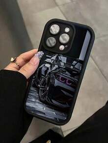 Una elegante funda para  con un elegante diseño de coche, compatible con los modelos  16E, 15, 14, 13, 12, 11/XR/XS MAX/MINI Pro/PLUS/PRO MAX, y también con los modelos  S25/S24 ULTRA/S23 FE/S22 PLUS/ Modelos S21/S20/NOTE20/A55/A54/A35/A34/A32/A25/A24/A21S/A16/A15. Fabricada con material TPU, esta funda protectora ofrece absorción de impactos, resistencia a caídas y protección contra manchas, lo que la convierte en una opción esencial para uso personal o para regalar. Perfecta para San Valentín, Halloween, Navidad y otras ocasiones festivas. - Negro - Ver 6
