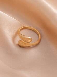 1 pieza Anillo asimétrico de onda de tono dorado minimalista artístico para mujer, accesorio de joyería de moda para uso diario