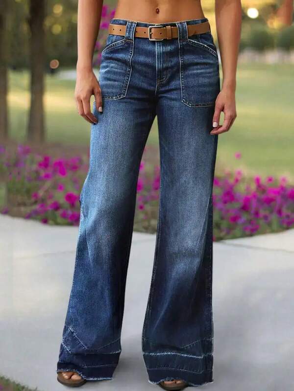 Women's Wide Leg Flared Jeans With Diamond Shaped Front Pockets