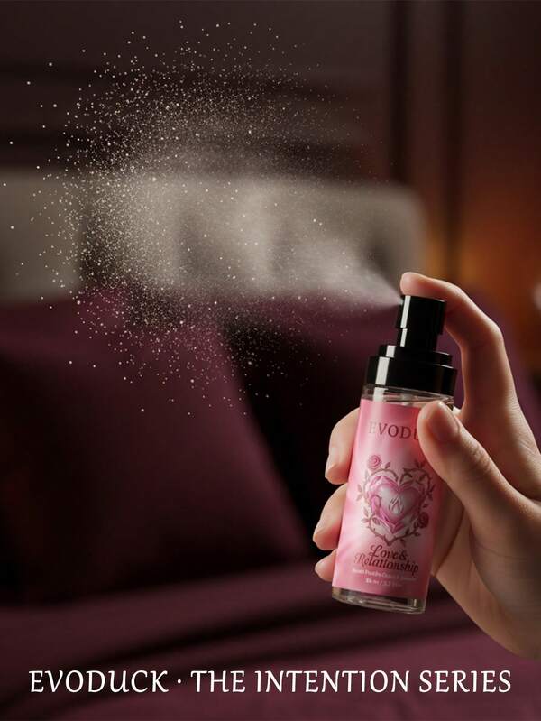 EVODUCK 1 pezzo Spray profumato per vestiti, disponibile in 10 fragranze diverse | Capacità elevata da 80ml, il design portatile lo rende ideale come spray per ambienti da utilizzare come profumazione per armadi, camere da letto, bagni, auto, per appuntamenti, durante i viaggi, come regalo per donne, regalo di Natale invernale, regalo per la migliore amica, regalo per donna