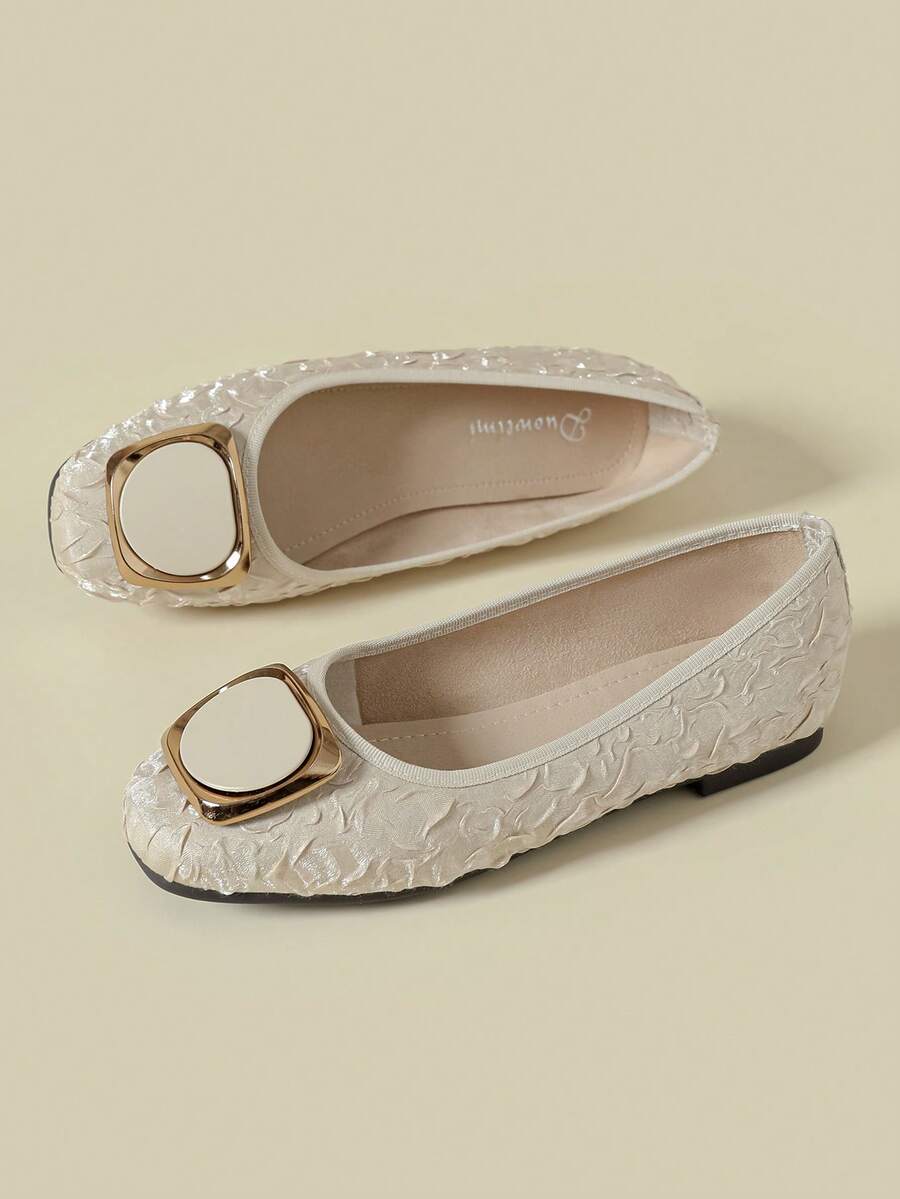 Women's Slip-On Flats, New Wrinkled Soft Leather Breathable Simple Velvet Lining, Suitable For Spring, Autumn, All Seasons, Black Retro Casual Fashion Metal Buckle Soft Bottom Low Heel Comfortable Lady Gentle Style Square Toe Driving Dress Loafers, Plus Size 41-43