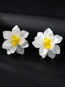 1 Pair Handmade Floral Stud Earrings, Unique Design Daisy Flower Earrings, Acrylic Petals, Cute & Versatile For Daily Wear