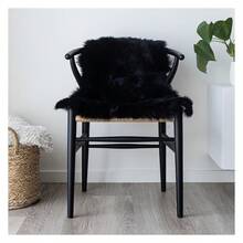 Piel de oveja de pelo largo 2x3 pies | Alfombras para el lado de la cama, sofá, silla o mesa de comedor | Cada alfombra de piel de oveja es creada por la naturaleza | Alfombra esponjosa pequeña de color negro - Multicolor 842 - Ver 6