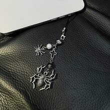 新款高端万圣节风格饰品，ins风，原创设计，暗黑系，个性化定制，Y2K风格，金属质感，手工串珠玻璃珠十字架，可爱金属蜘蛛设计，手机挂绳，手机挂饰，手机吊坠，包包挂饰，耳机盒挂饰，钥匙扣 - 銀色 - 查看 7